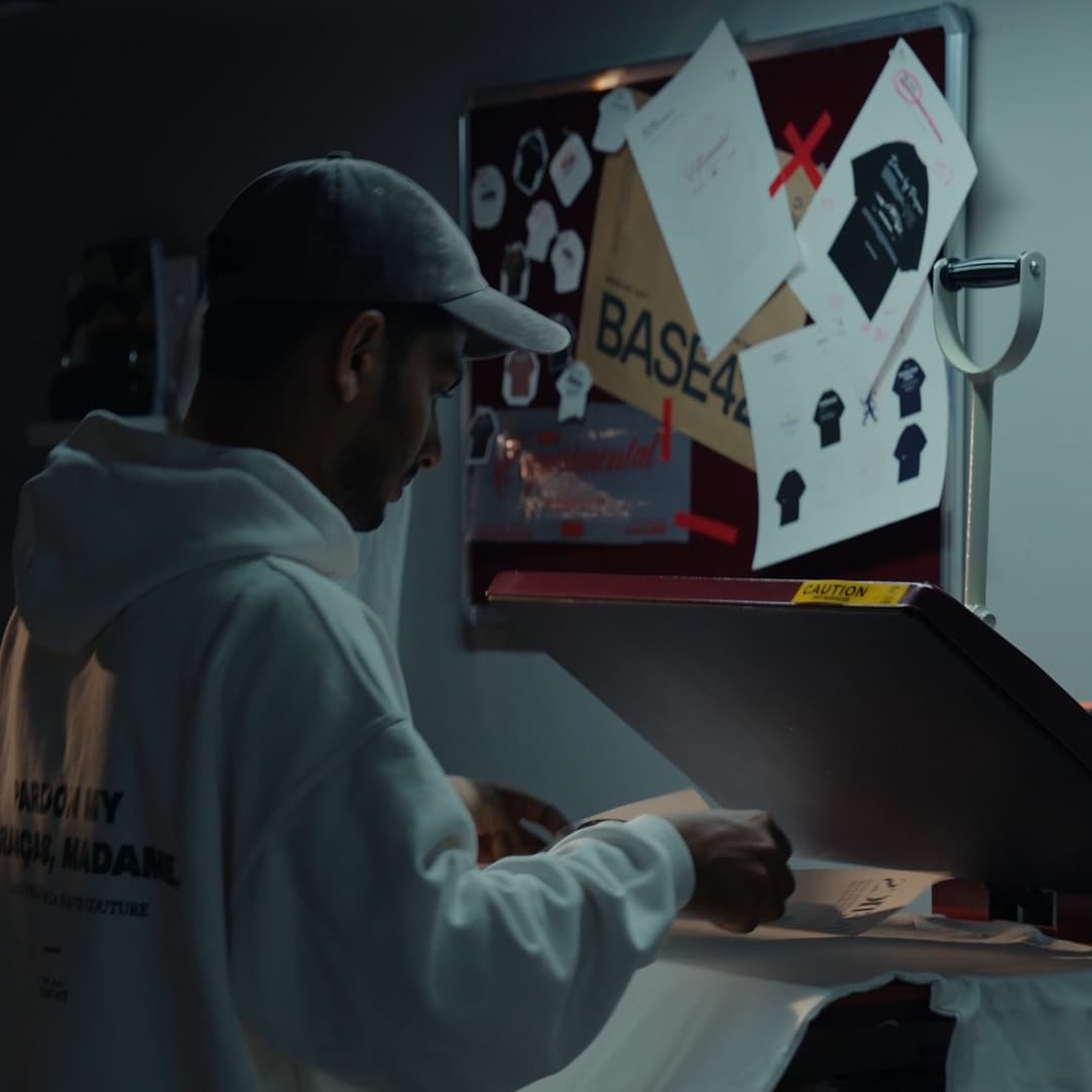 Not just clothing. It’s a dream — a creative space. 🥺💎
BASE42 Creative Studio — where ideas turn into identity.